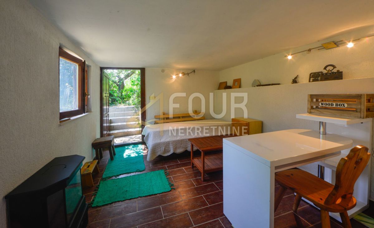 Zvečaj, Duga Resa, 80m2