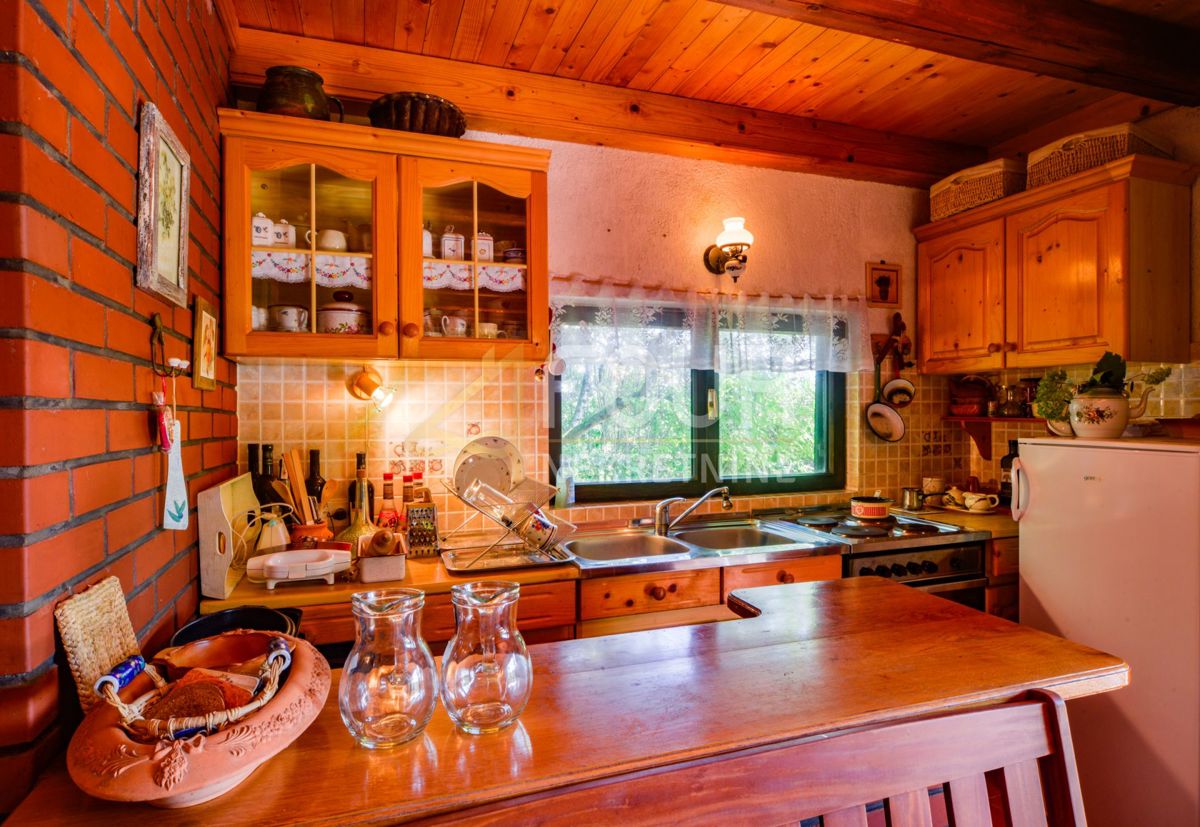Zvečaj, Duga Resa, 80m2