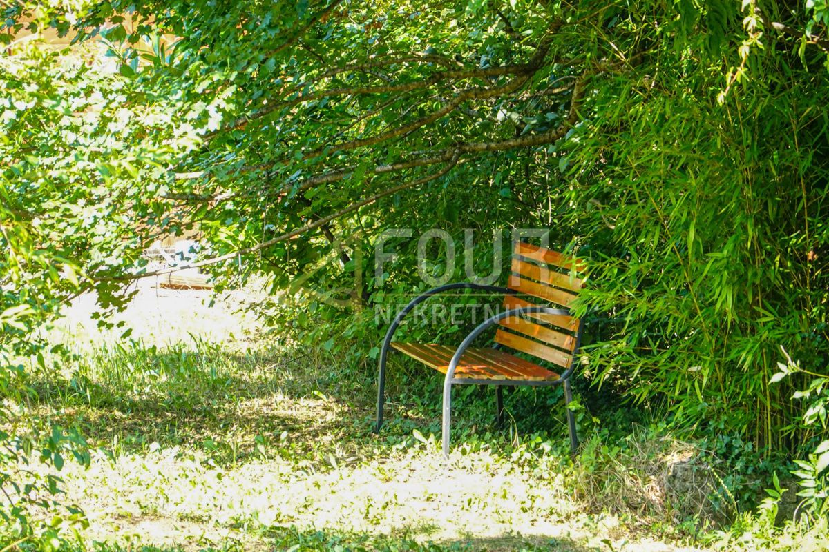 Zvečaj, Duga Resa, 80m2
