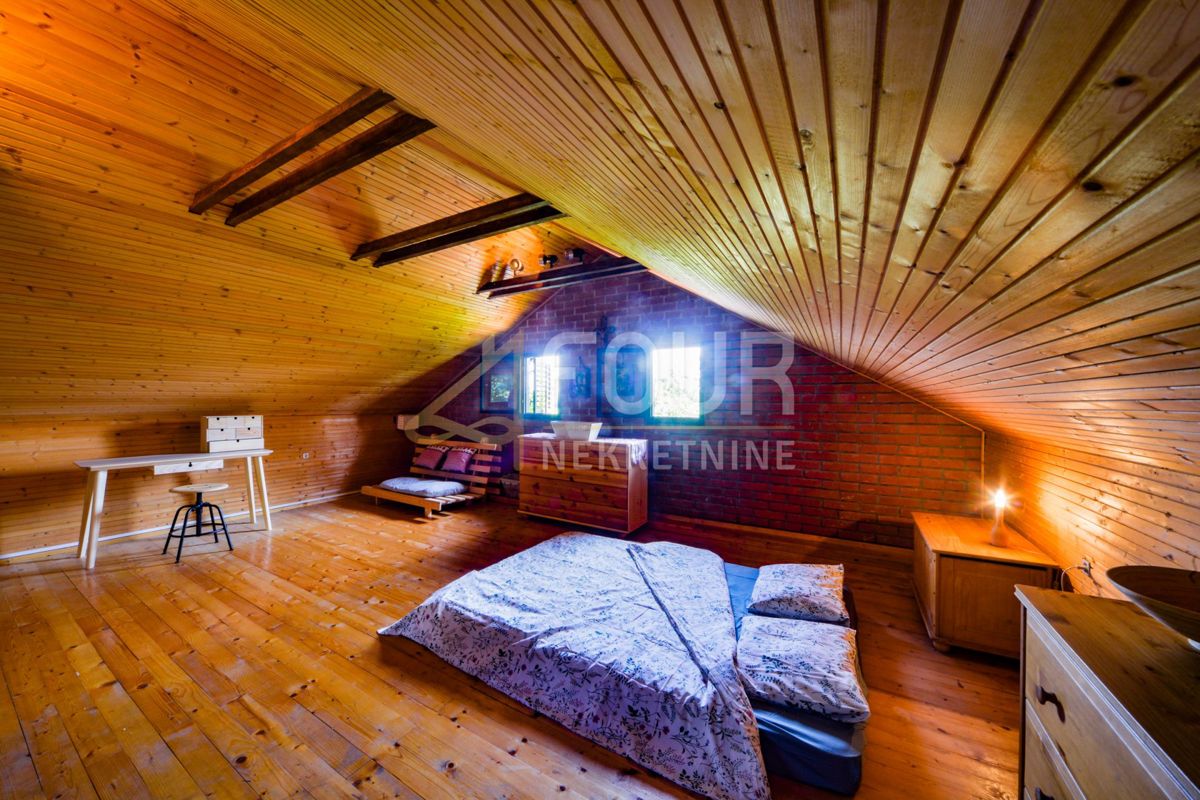 Zvečaj, Duga Resa, 80m2
