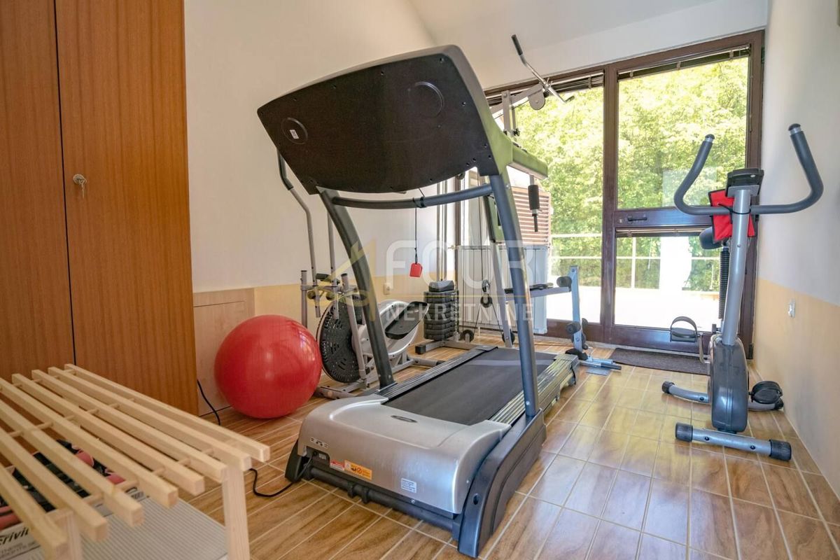 Saršoni, Viškovo, 300m2