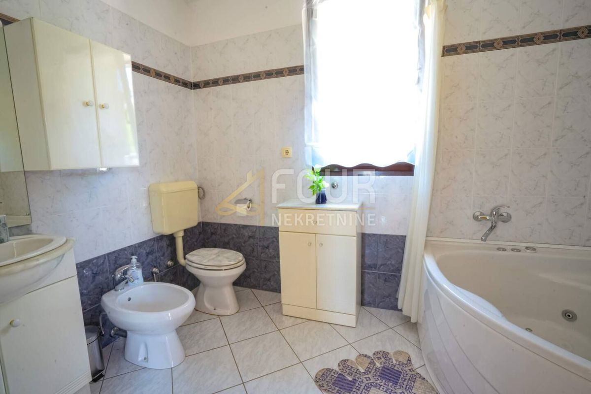 Saršoni, Viškovo, 300m2