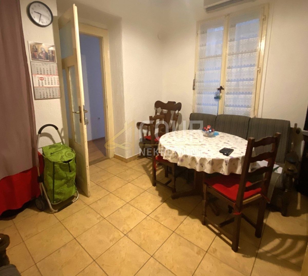 Centar, Rijeka, 72,73m2