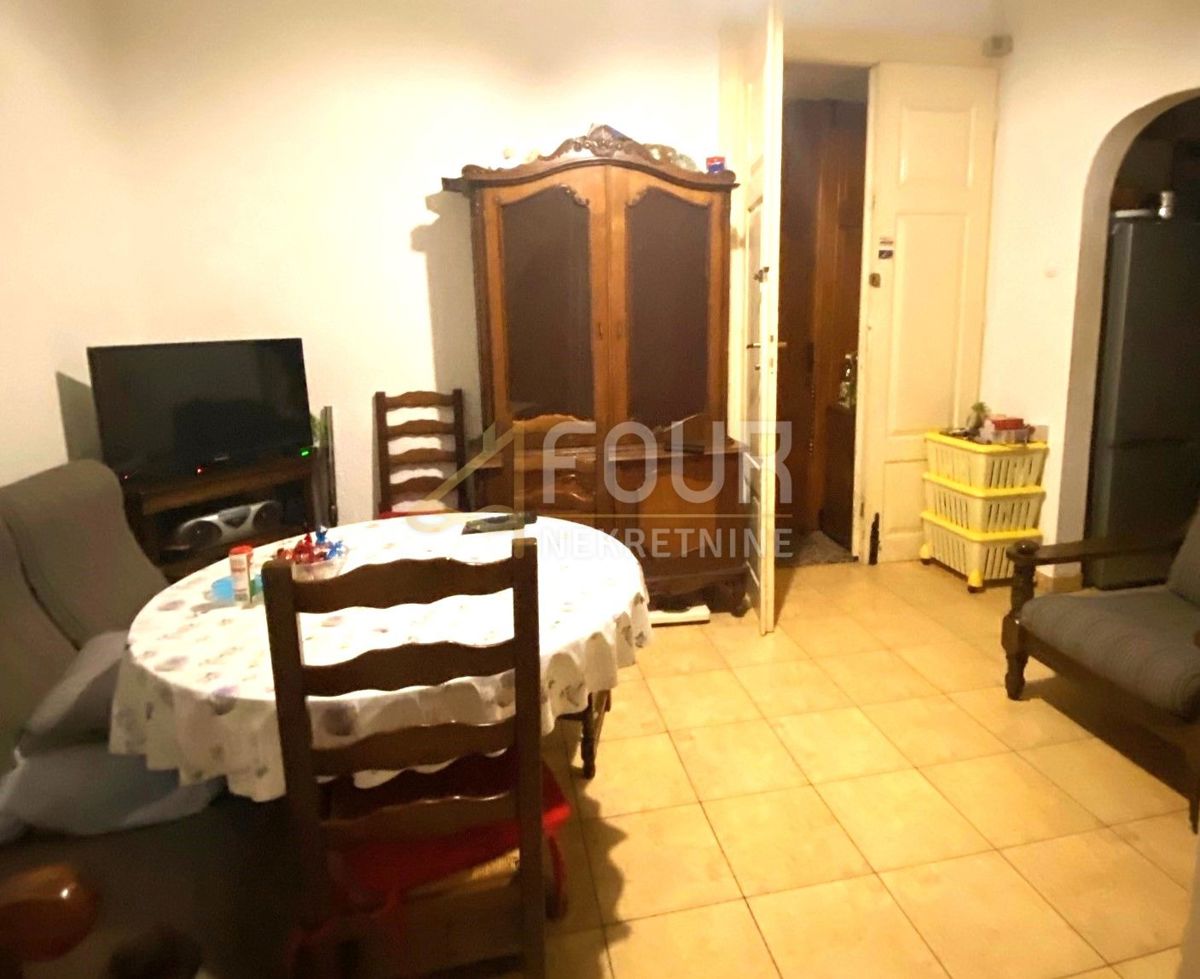 Centar, Rijeka, 72,73m2