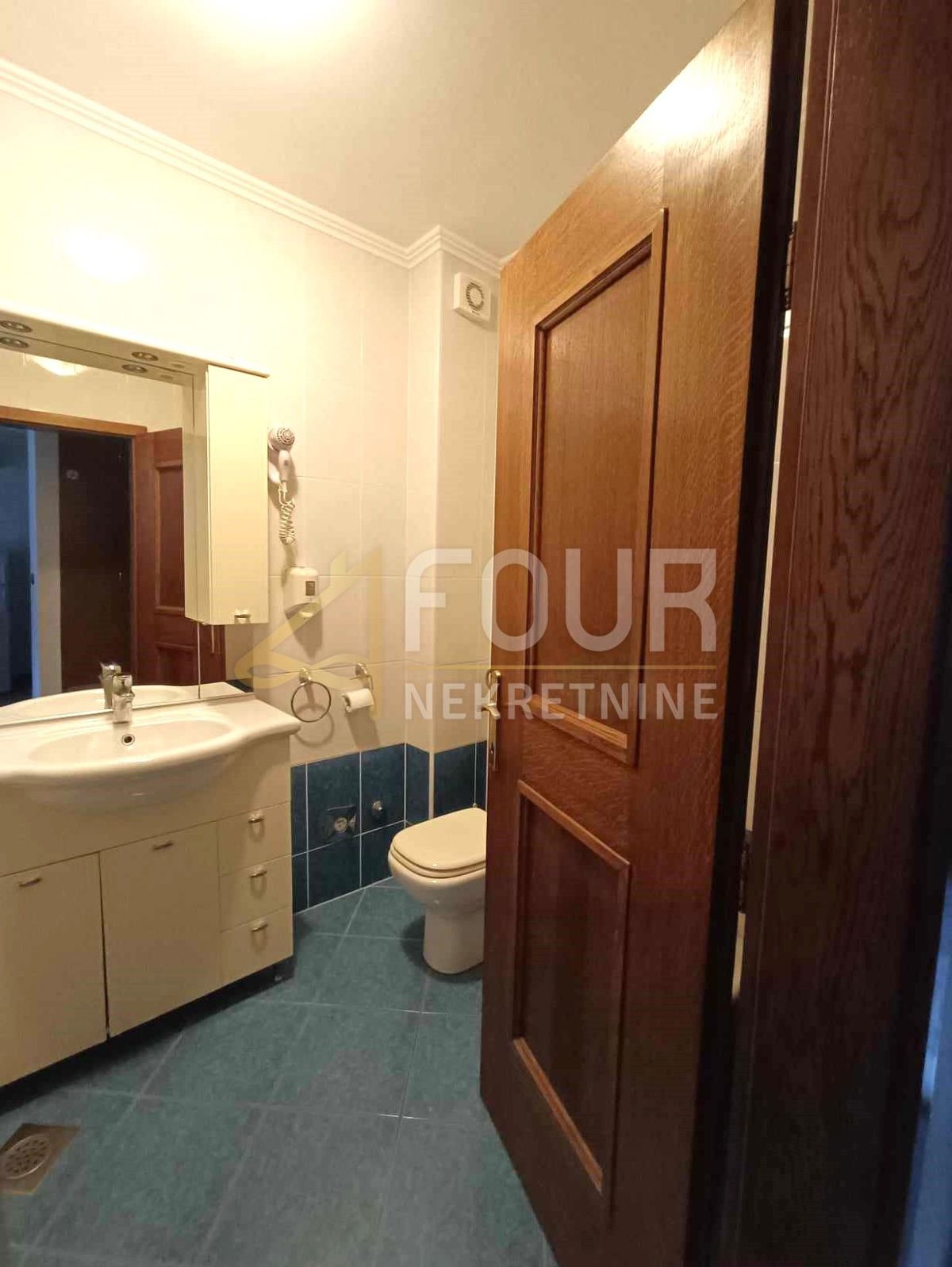 Opatija - Centar, Opatija, 1.020m2