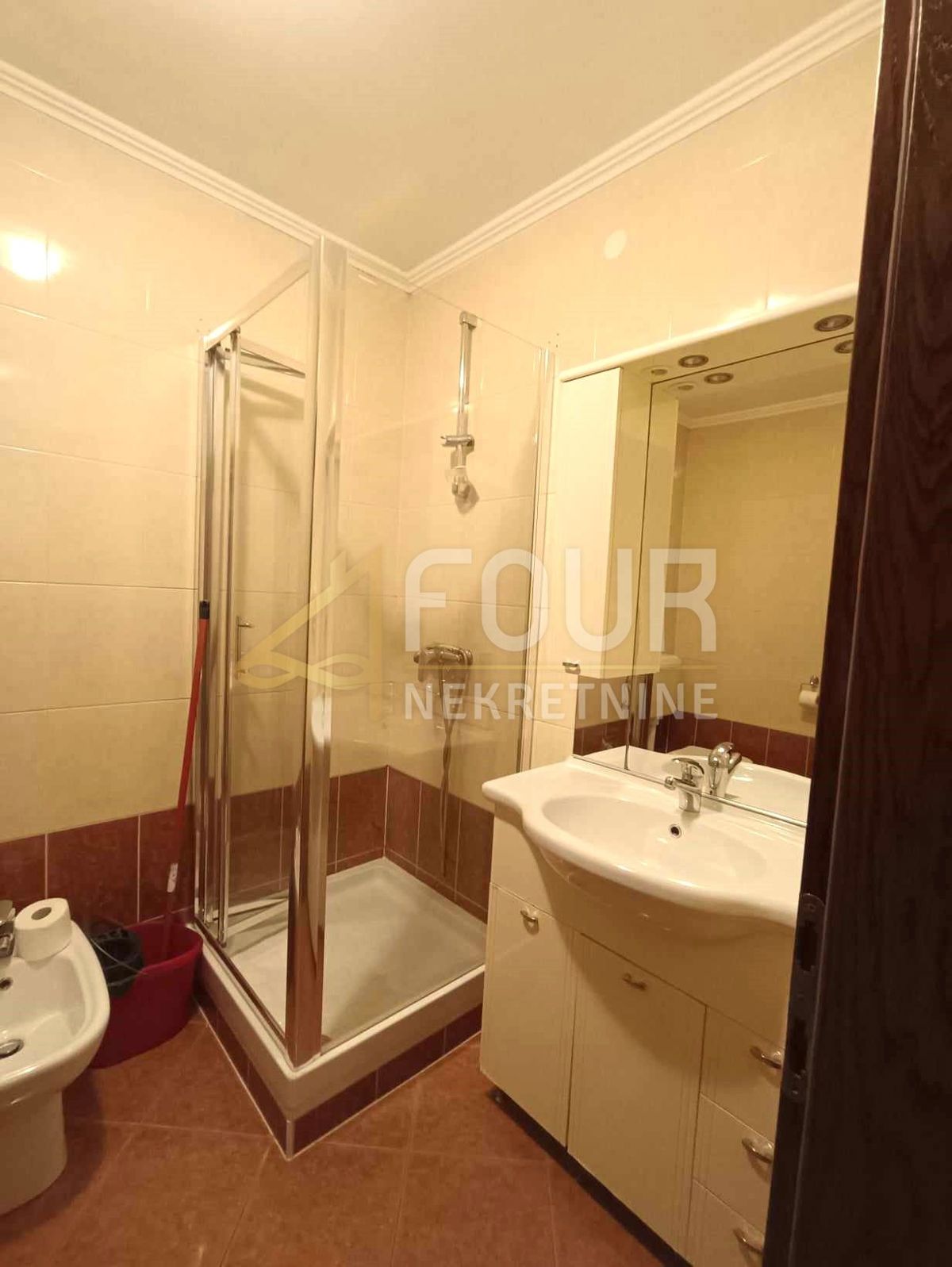 Opatija - Centar, Opatija, 1.020m2