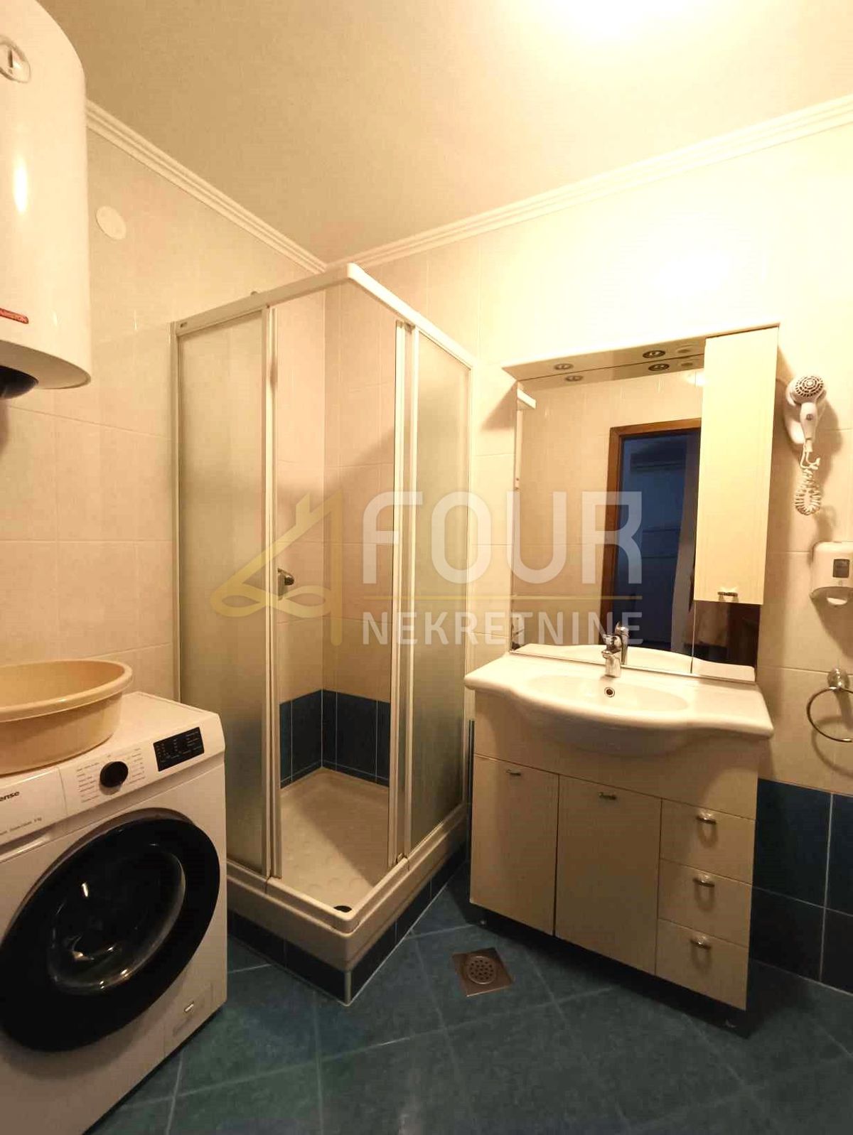 Opatija - Centar, Opatija, 1.020m2