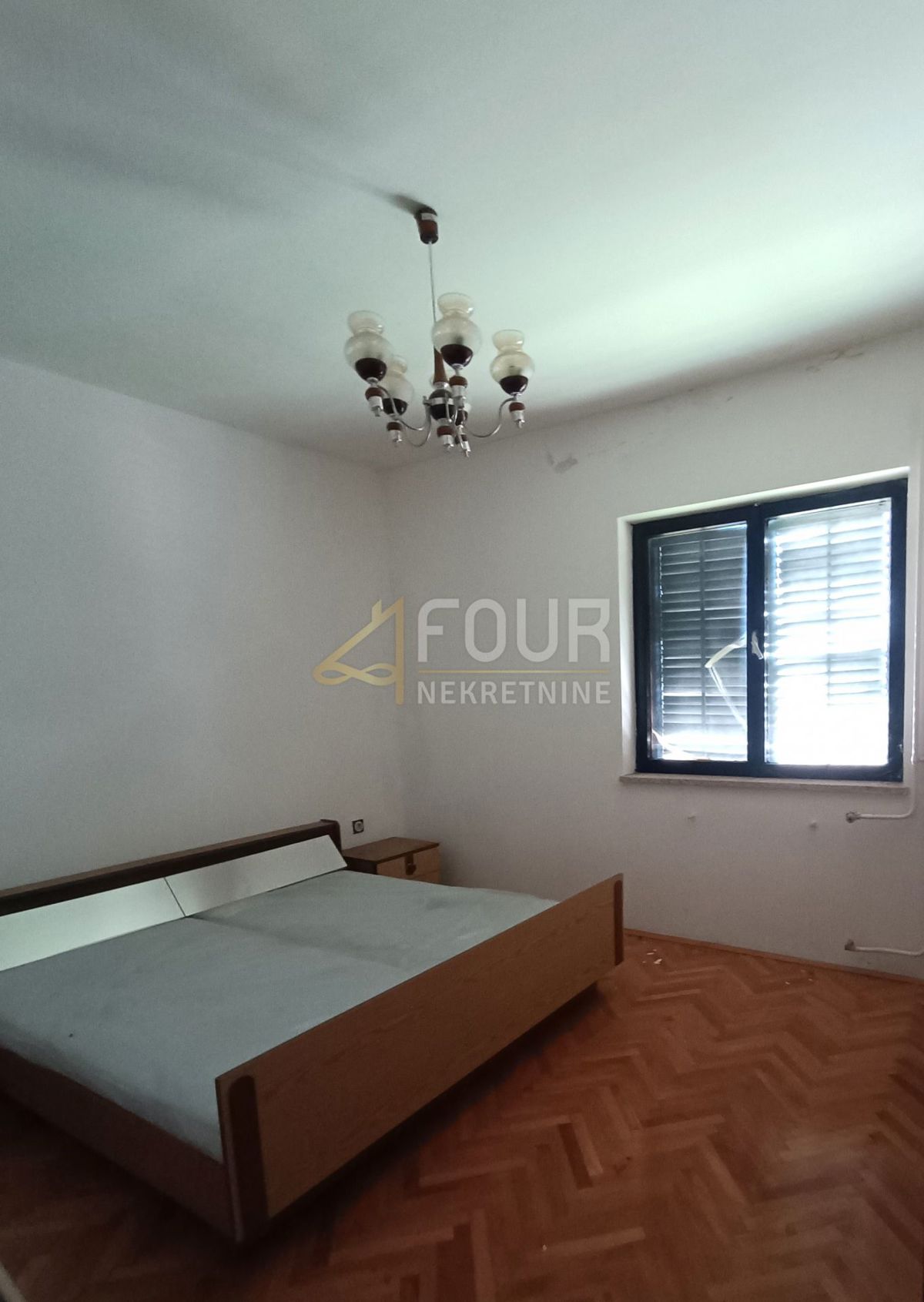 Pehlin, Rijeka, 412m2