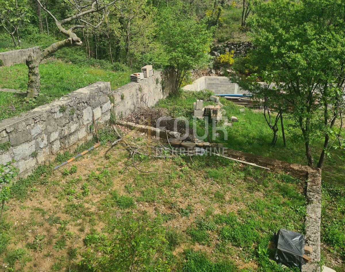 Drenova, Rijeka, 300m2