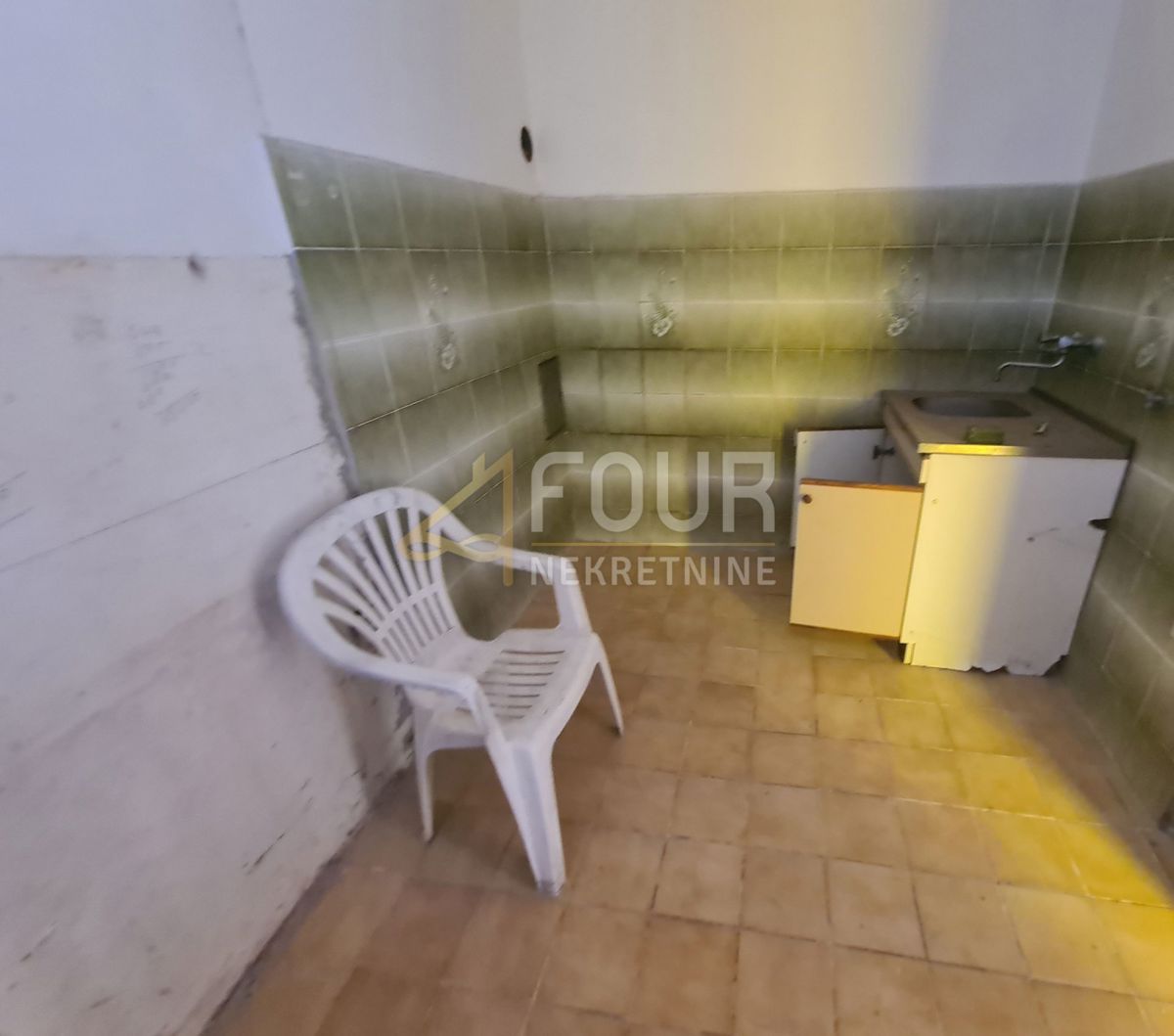 Drenova, Rijeka, 300m2