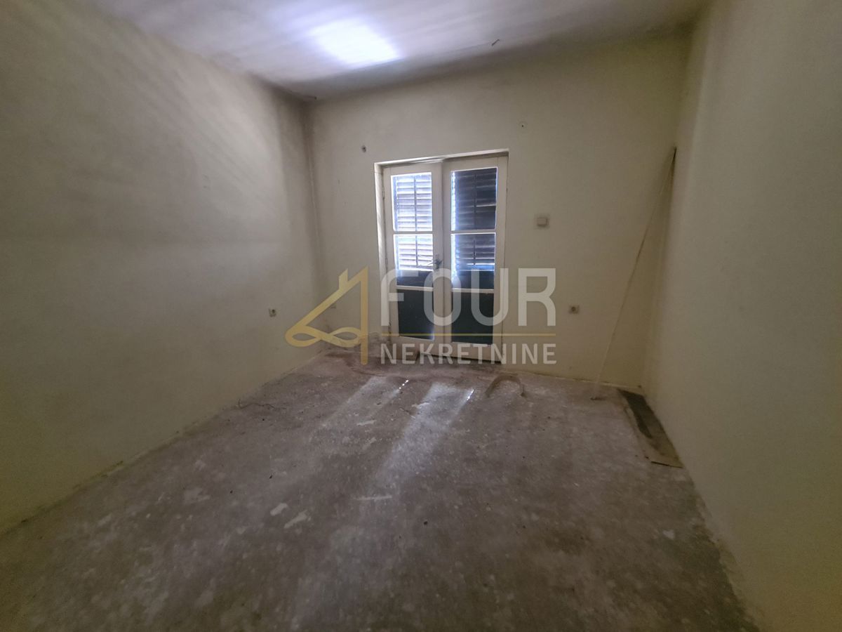 Drenova, Rijeka, 300m2