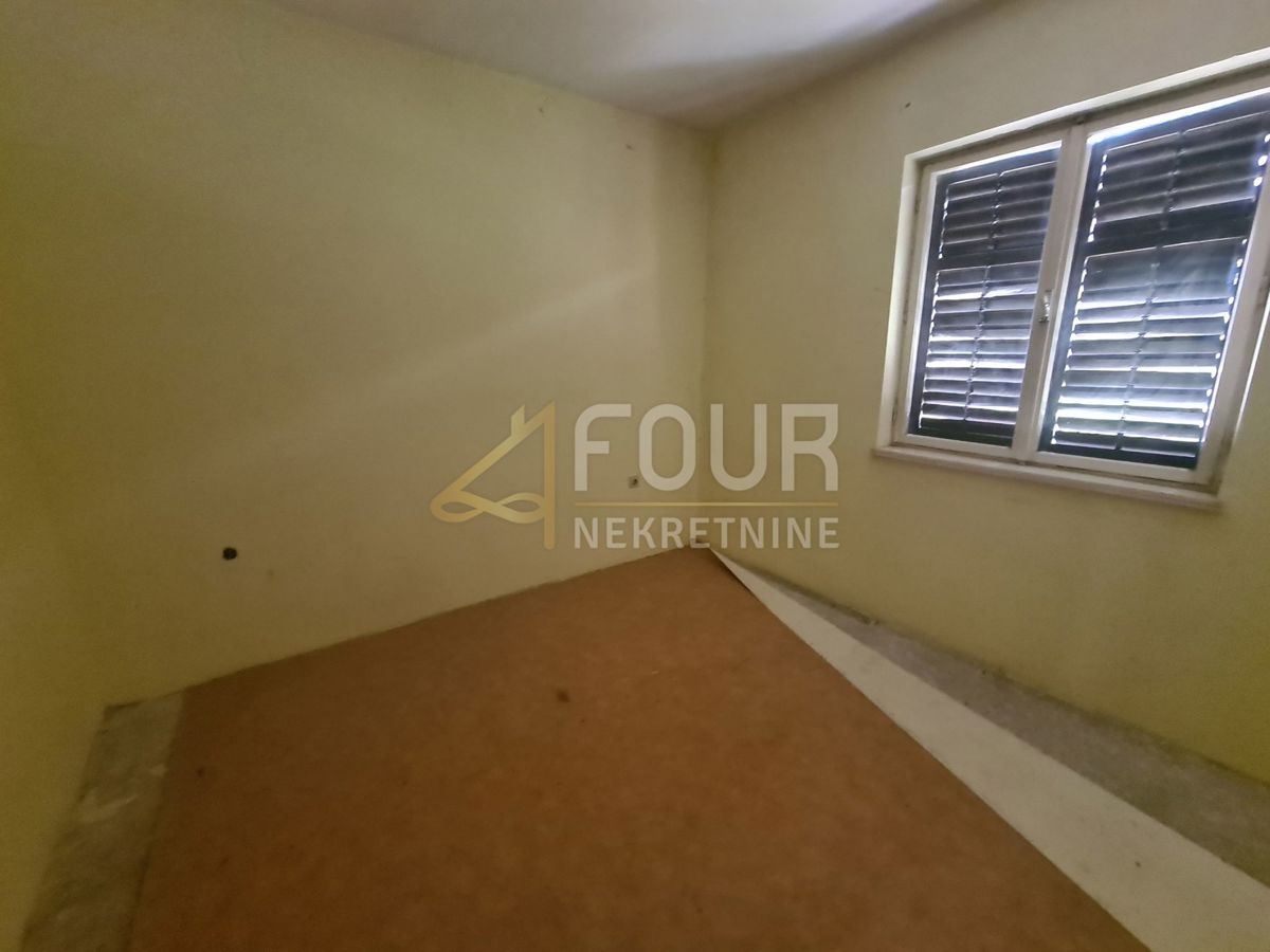 Drenova, Rijeka, 300m2