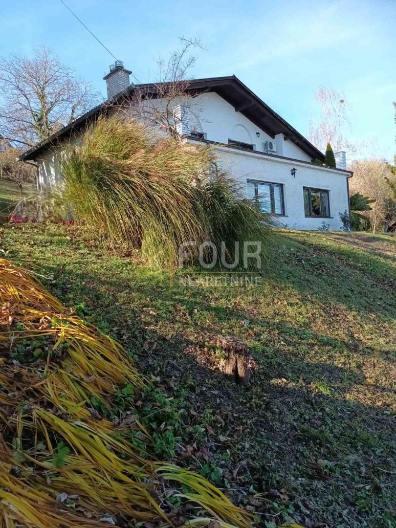 Centar, Virovitica, 320m2