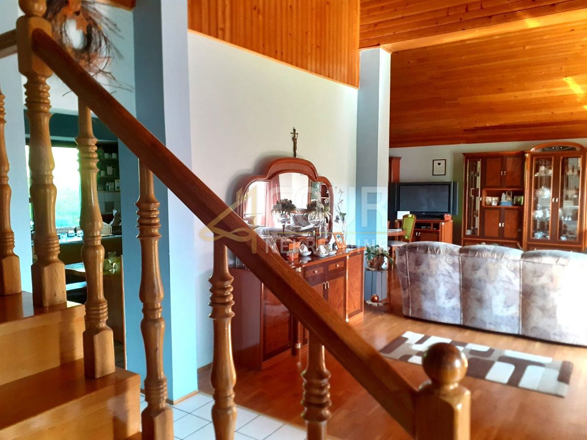 Centar, Virovitica, 320m2