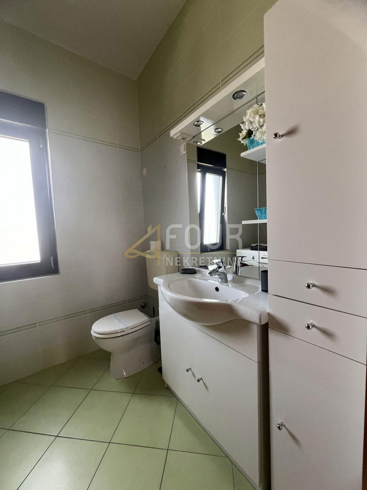 Dramalj, Crikvenica, 250m2