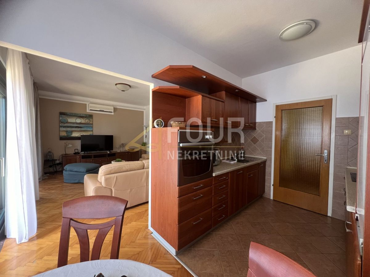 Dramalj, Crikvenica, 250m2