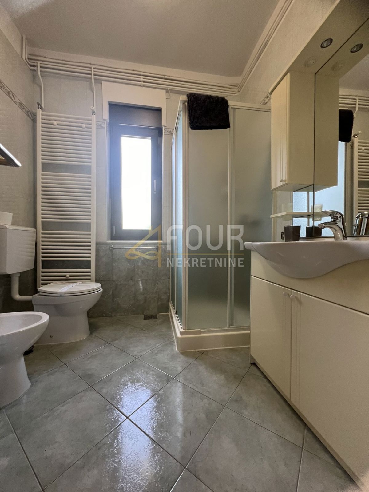 Dramalj, Crikvenica, 250m2