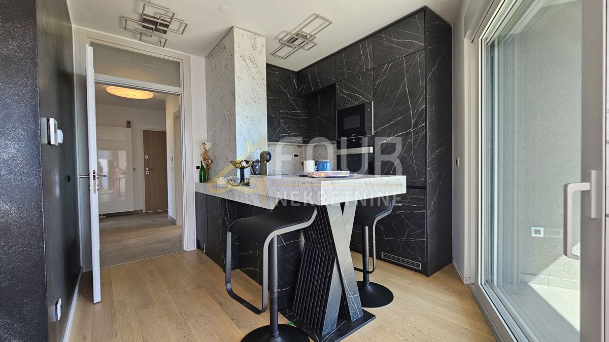 Martinkovac, Rijeka, 71m2