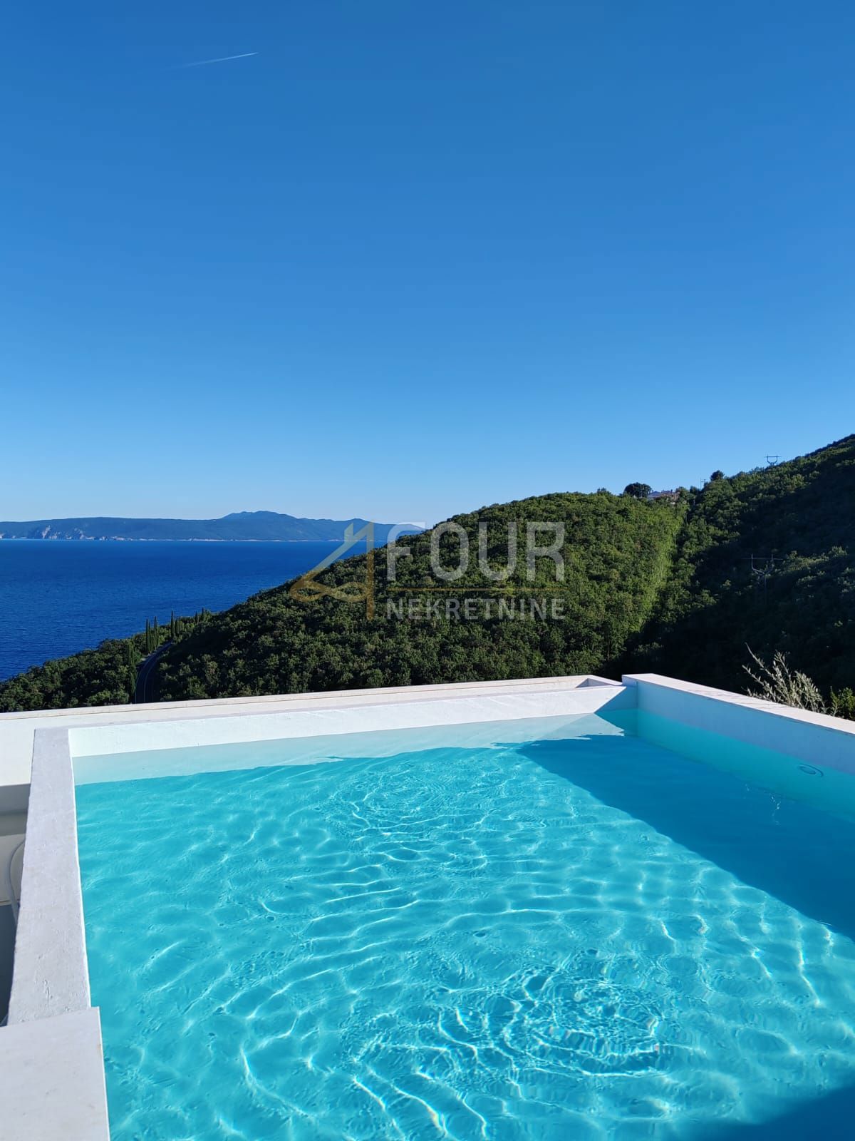 Medveja, Lovran, 100m2