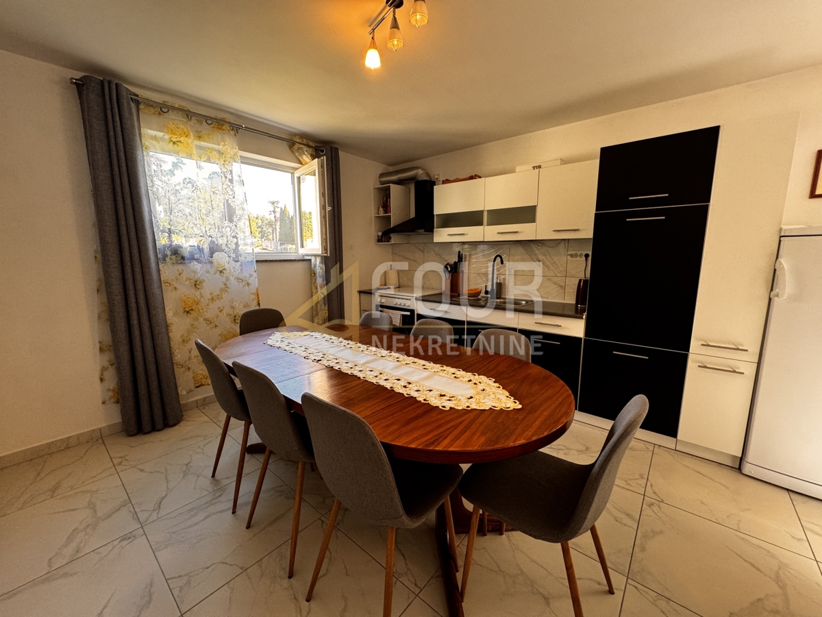 Bregi, Matulji, 250m2