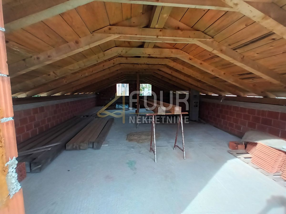 Bregi, Matulji, 250m2