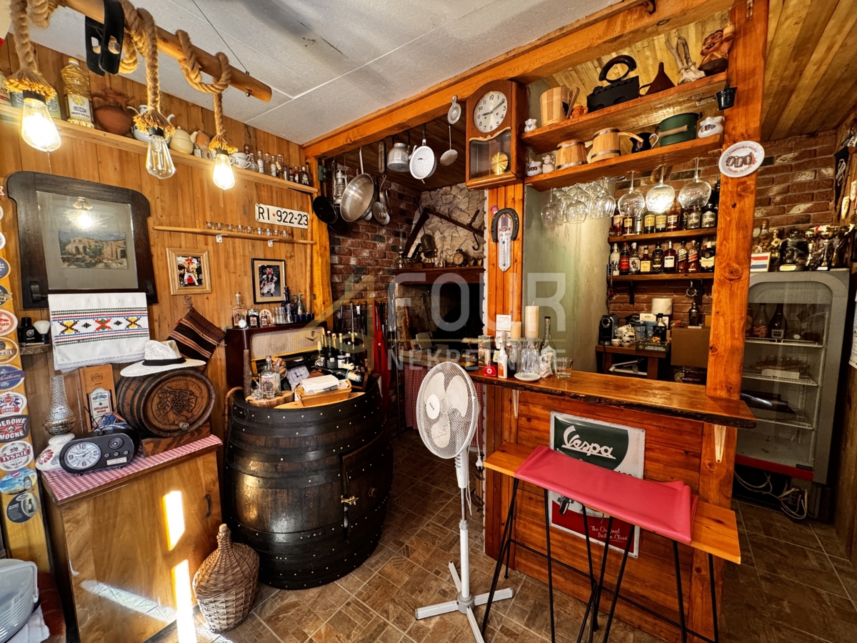 Bregi, Matulji, 250m2