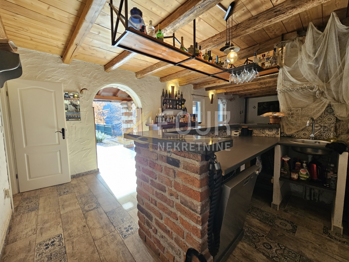 Mošćenička Draga, 250m2