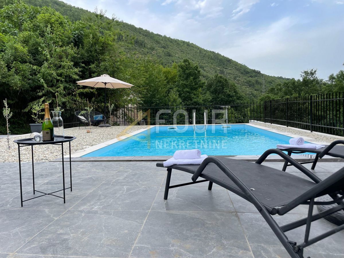 Mošćenička Draga, 250m2