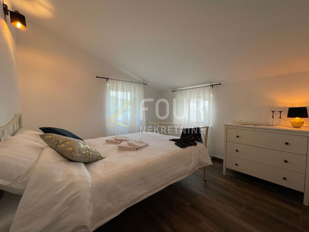 Mošćenička Draga, 250m2