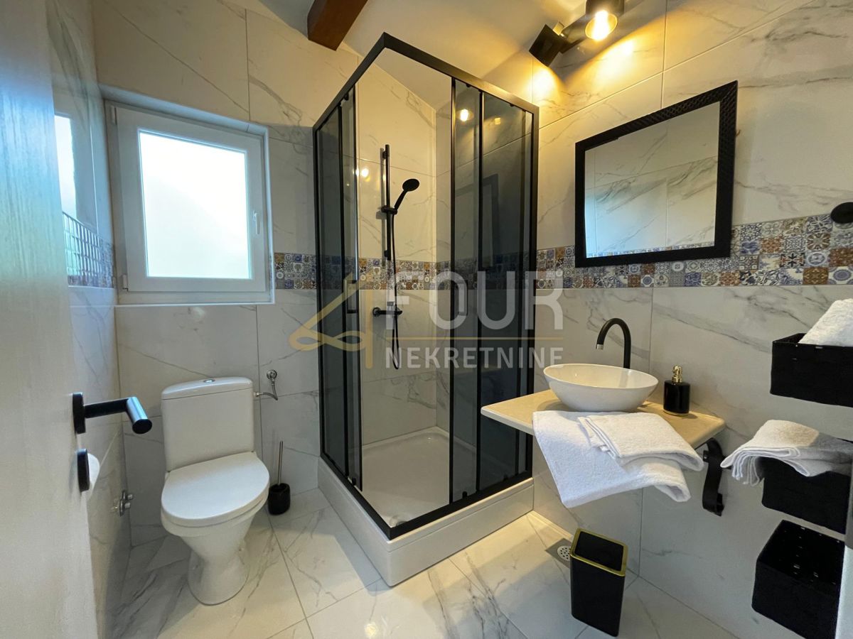 Mošćenička Draga, 250m2