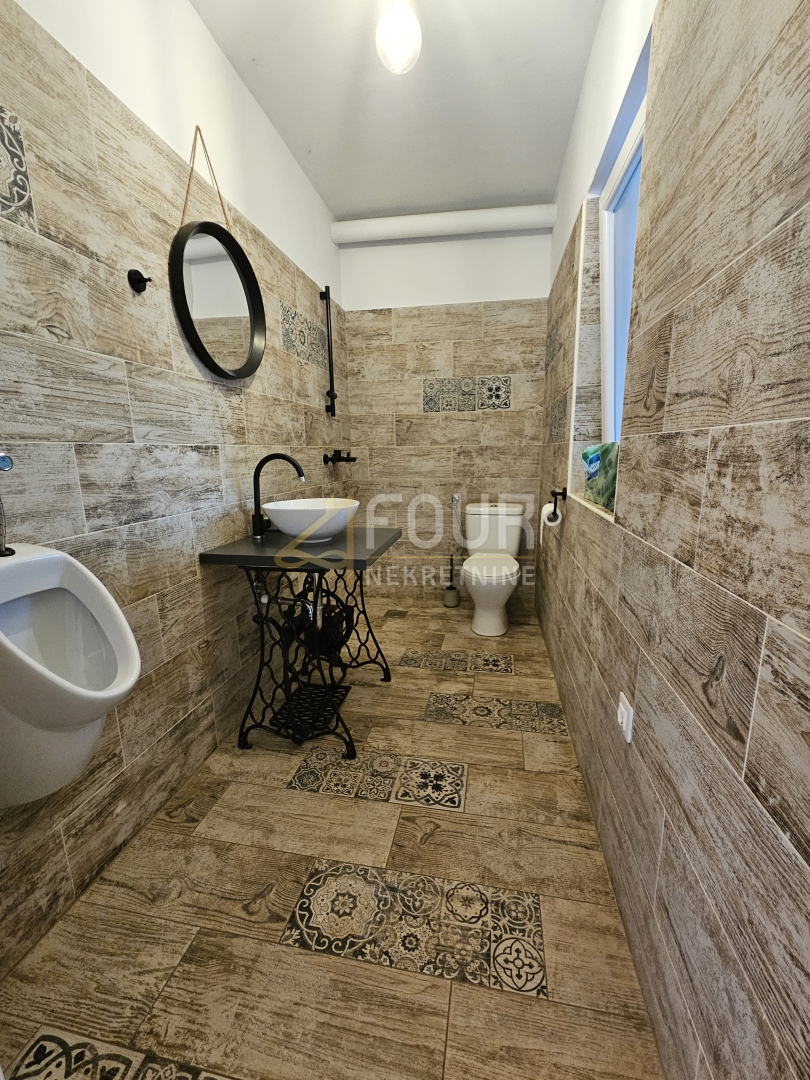 Mošćenička Draga, 250m2