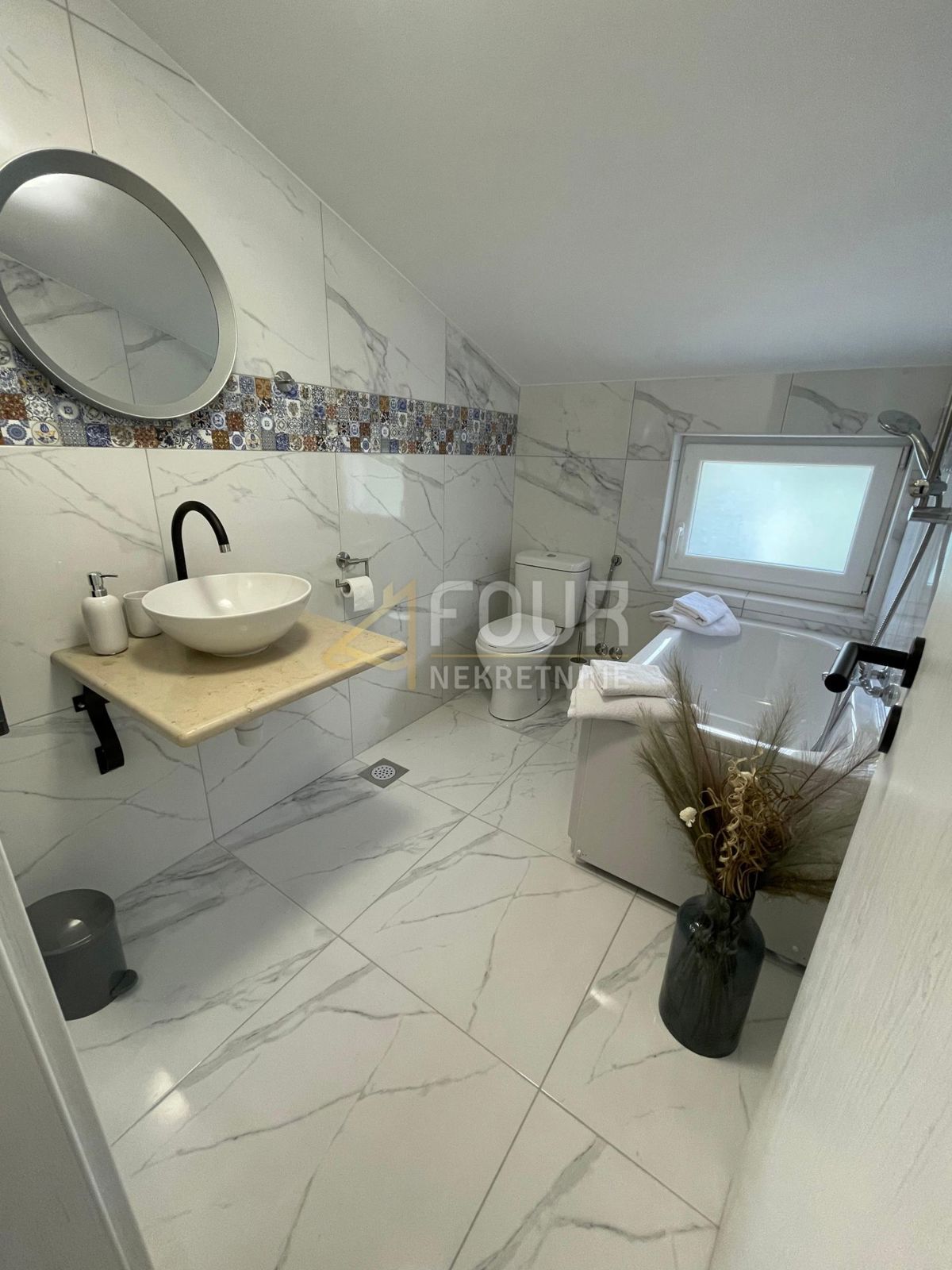 Mošćenička Draga, 250m2