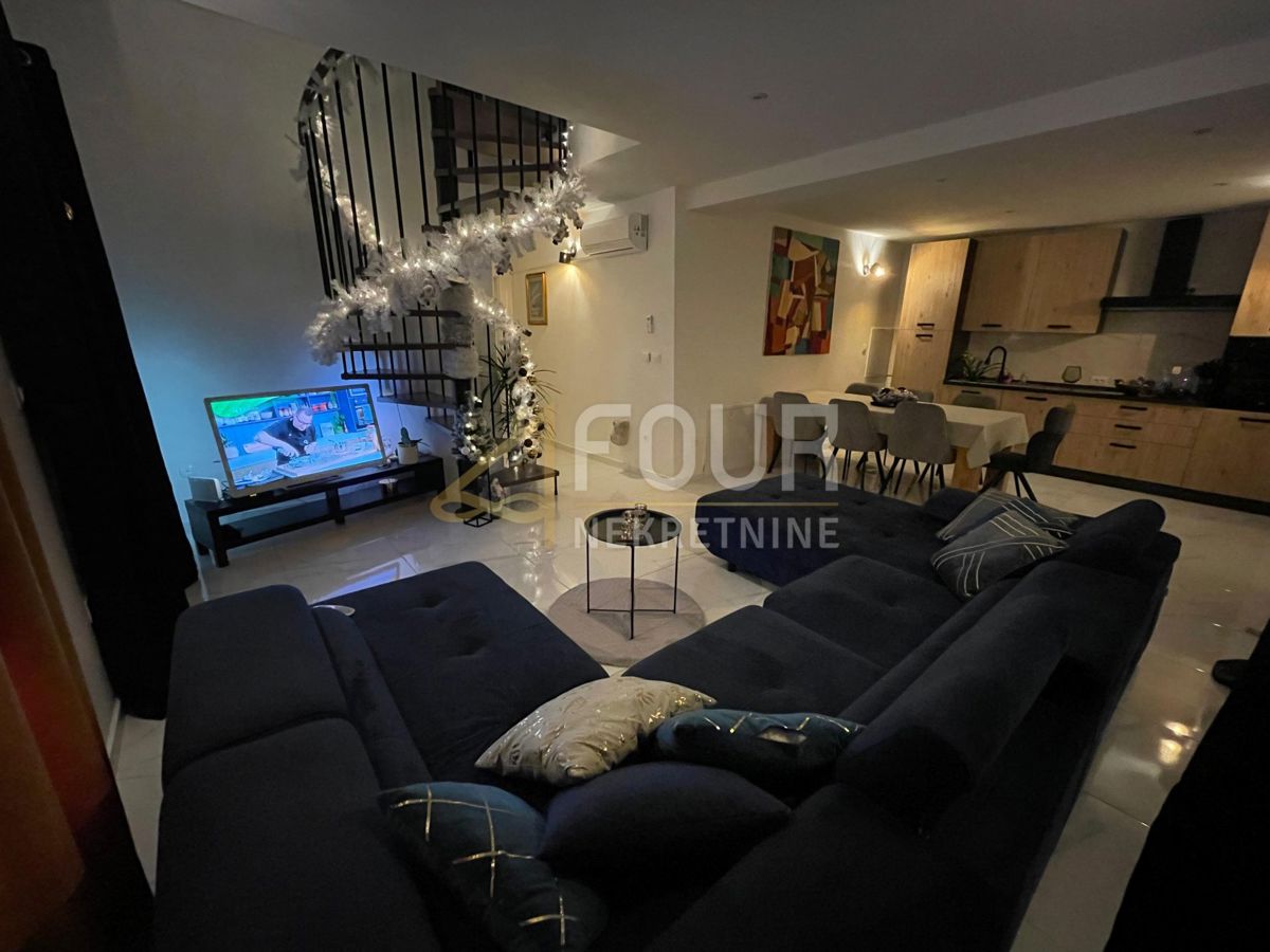 Mošćenička Draga, 250m2