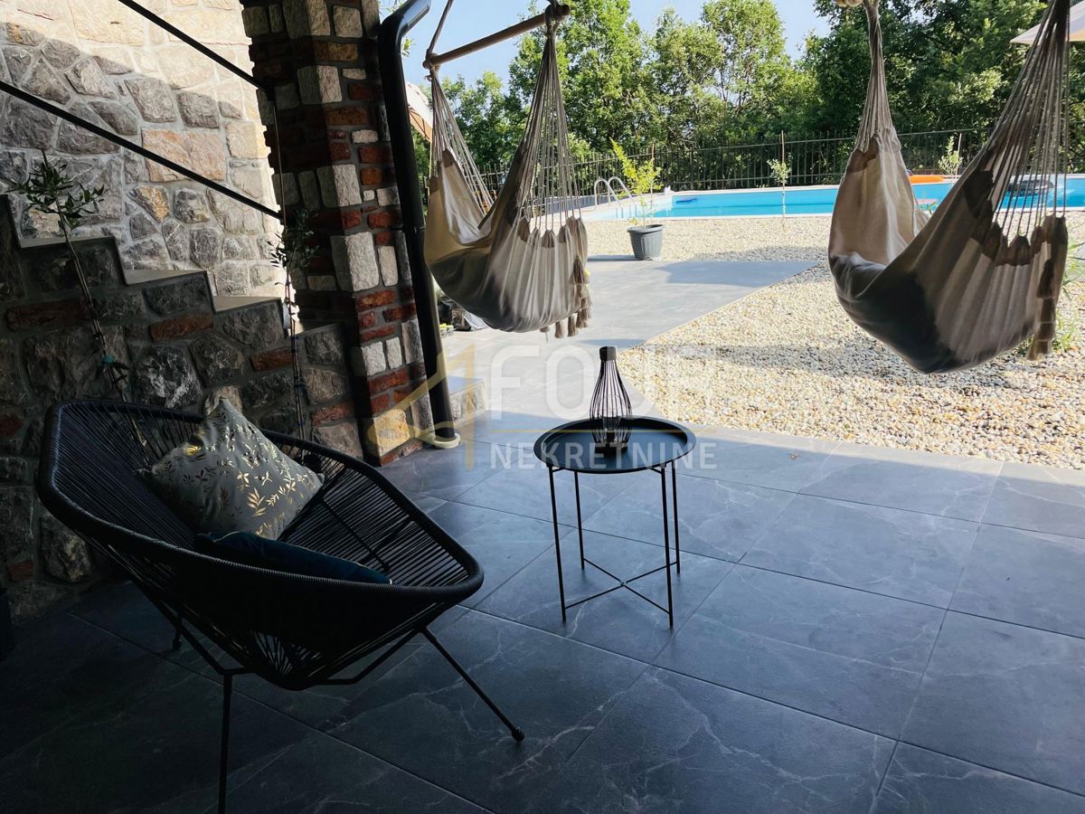 Mošćenička Draga, 250m2