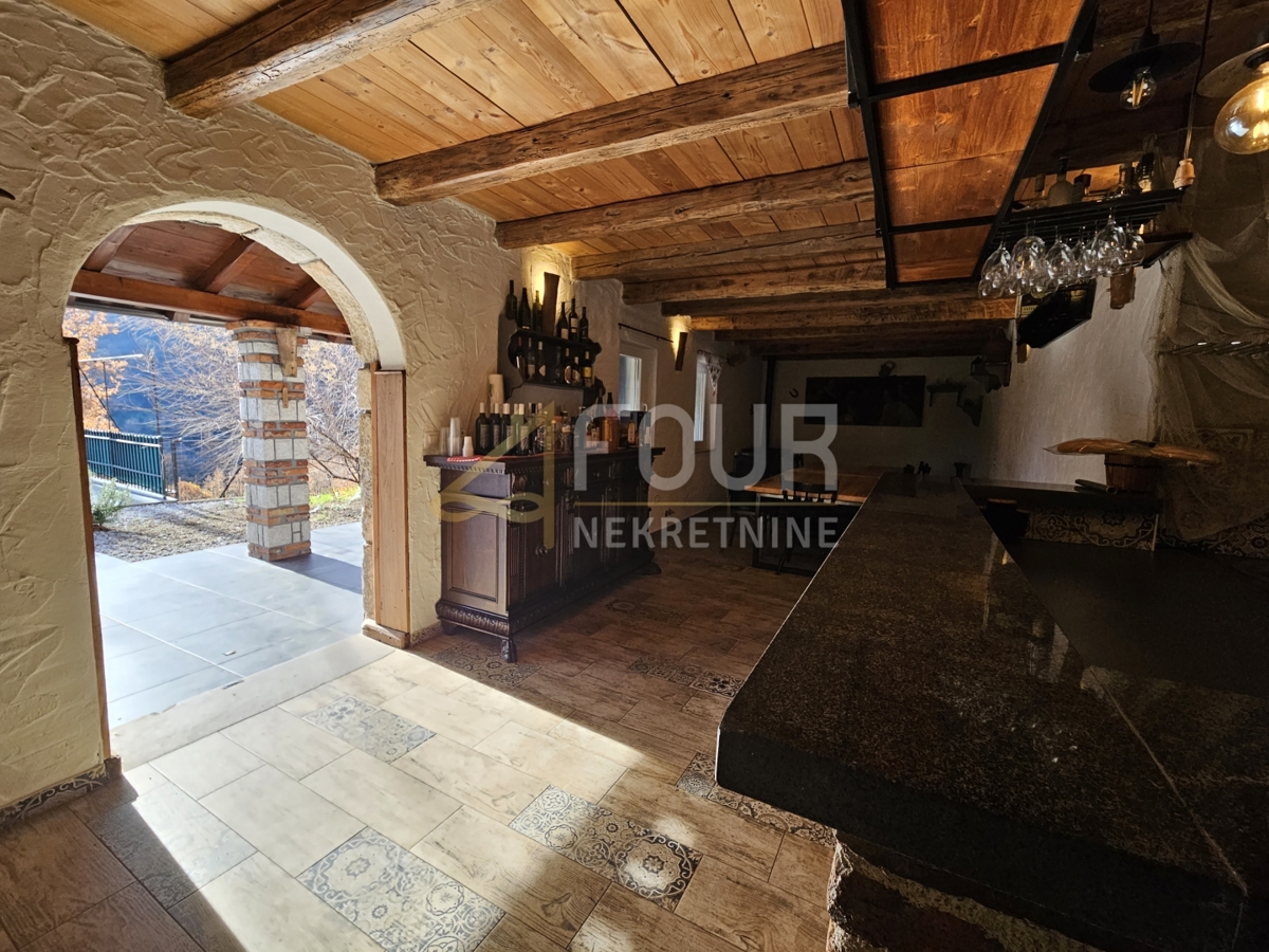 Mošćenička Draga, 250m2