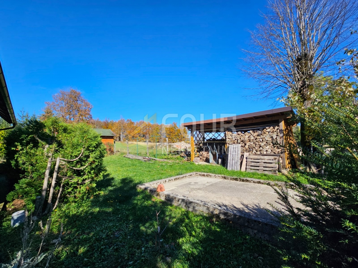 Stari Laz, Ravna Gora, 260m2