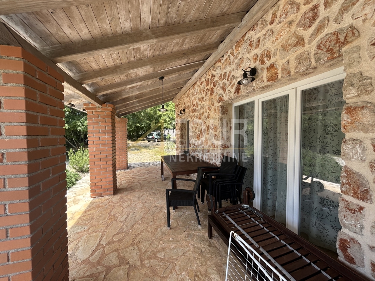 Risika, Vrbnik, 200m2