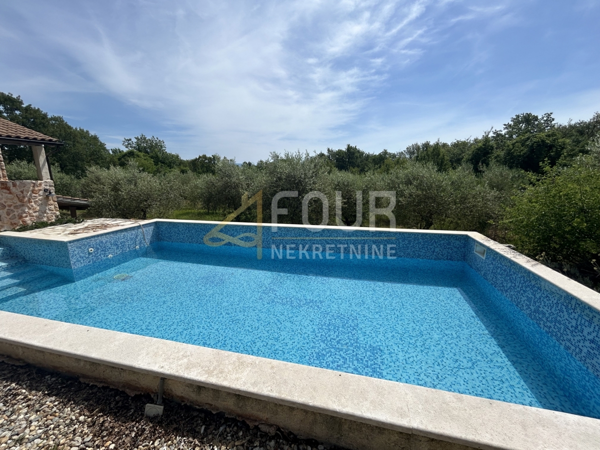 Risika, Vrbnik, 200m2