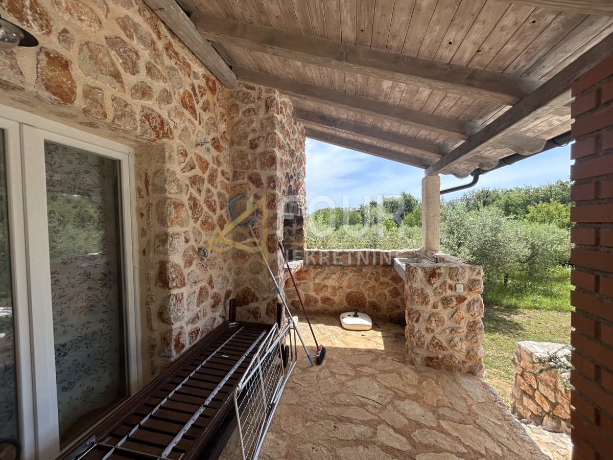 Risika, Vrbnik, 200m2