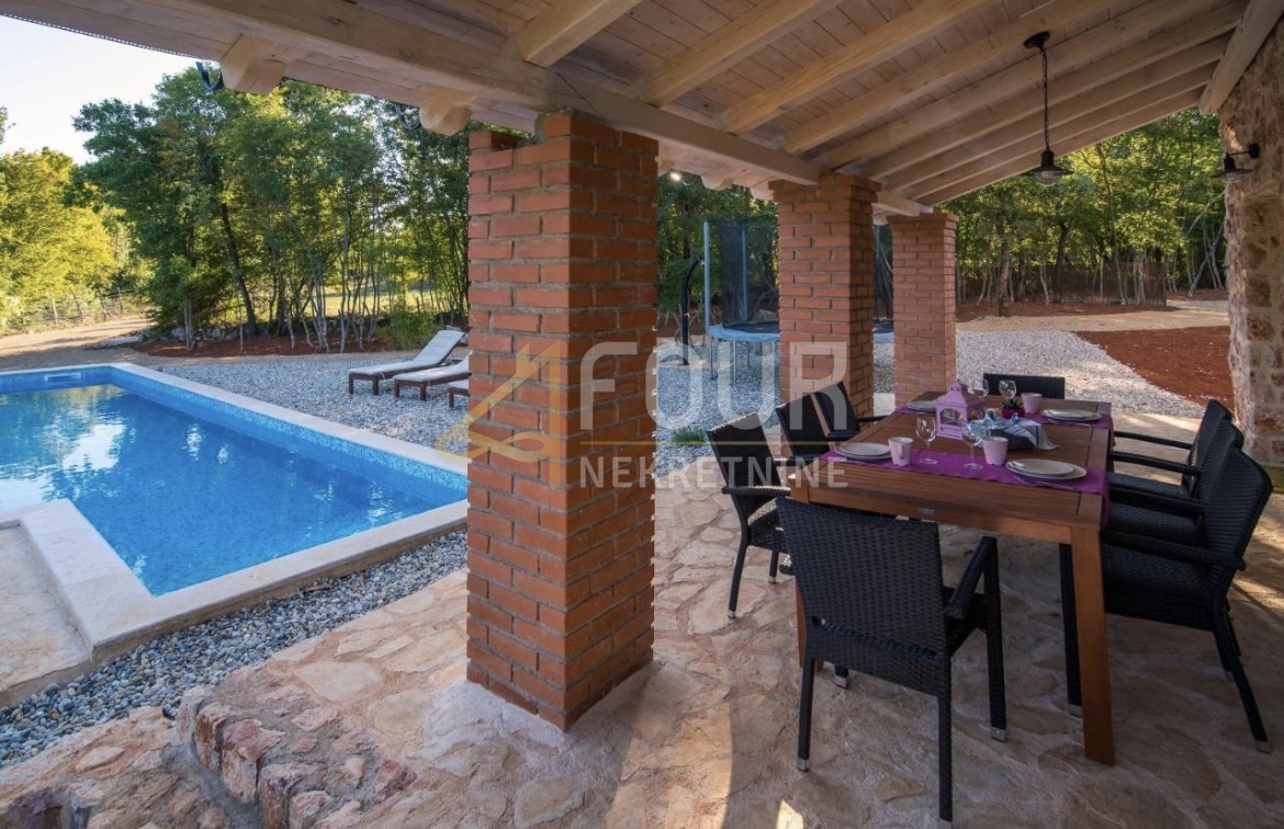 Risika, Vrbnik, 200m2
