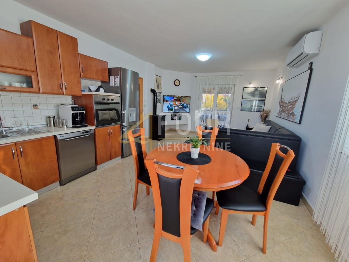 Veli vrh, Pula, 140m2