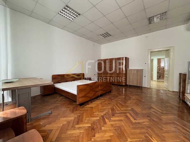 Centar, Rijeka, 112,25m2