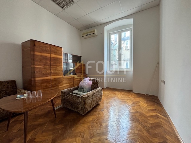 Centar, Rijeka, 112,25m2