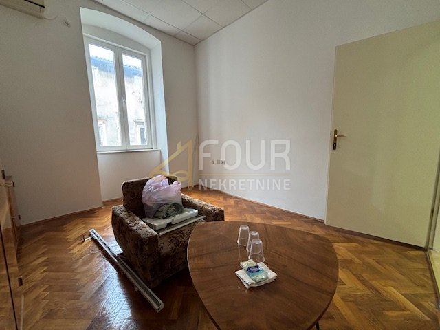 Centar, Rijeka, 112,25m2