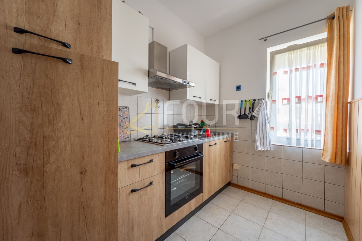 Valbandon, Fažana, 220m2