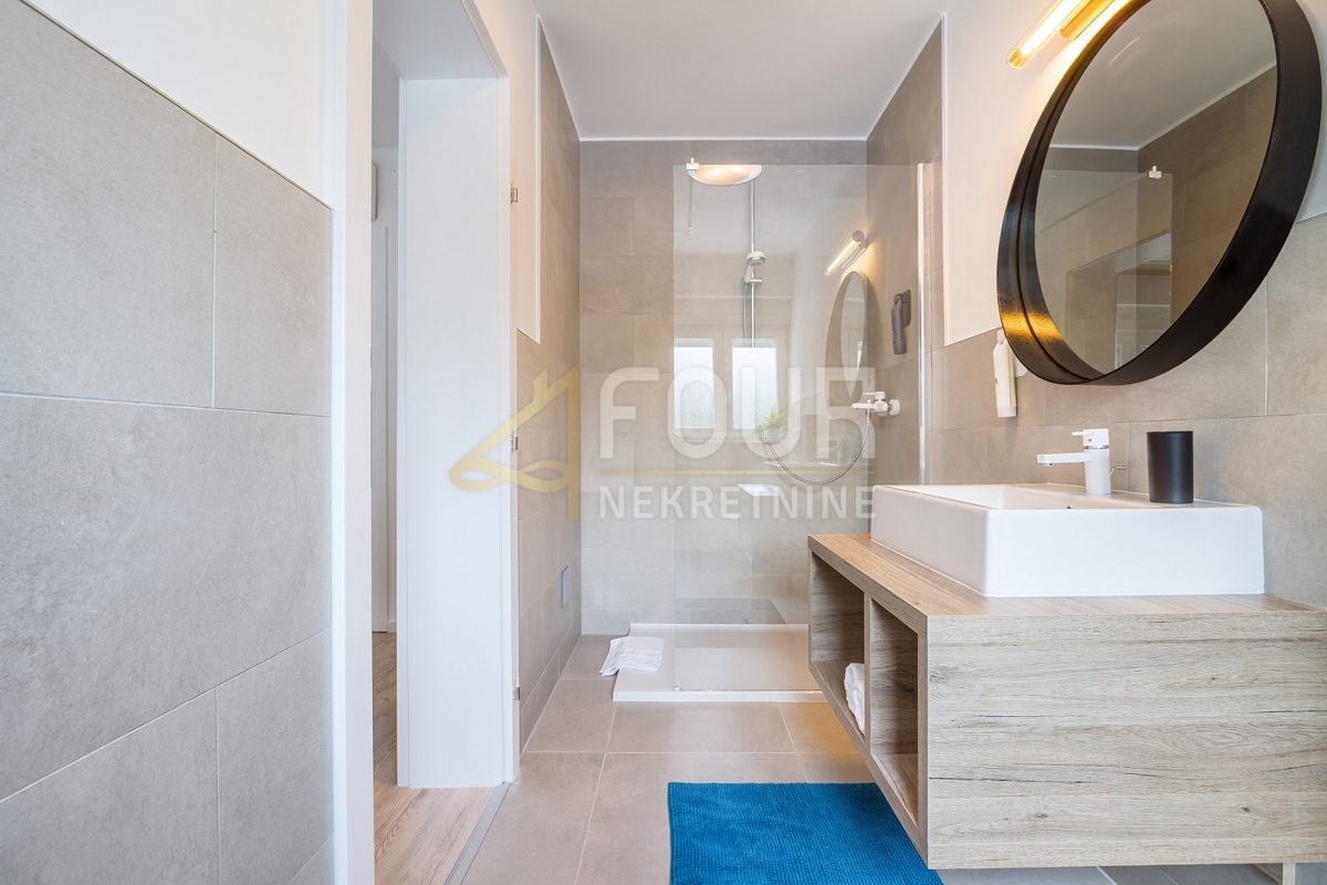 Opatija - Centar, Opatija, 242m2