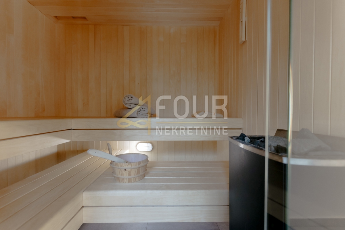 Opatija - Centar, Opatija, 242m2