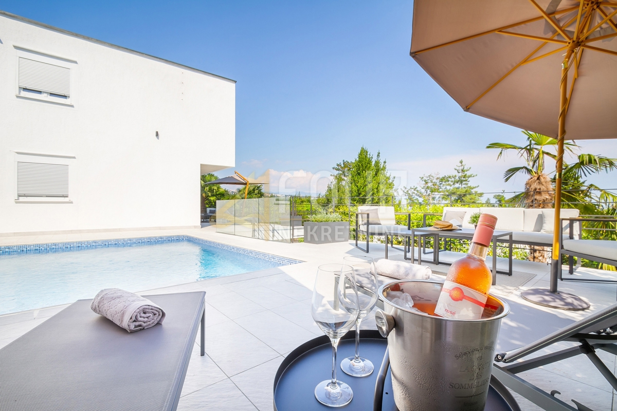 Opatija - Centar, Opatija, 242m2