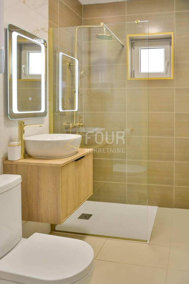 Senj, 1s+db, 40.05m2, loggia, vista mare