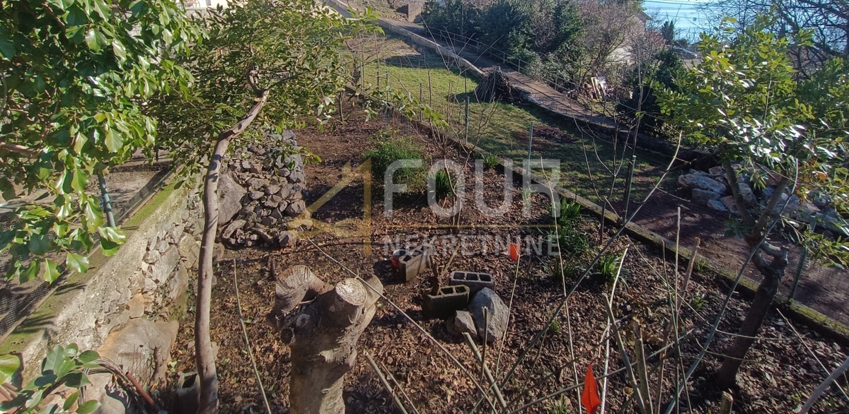 Opatija, Pobri, terreno edificabile con vista sul mare
